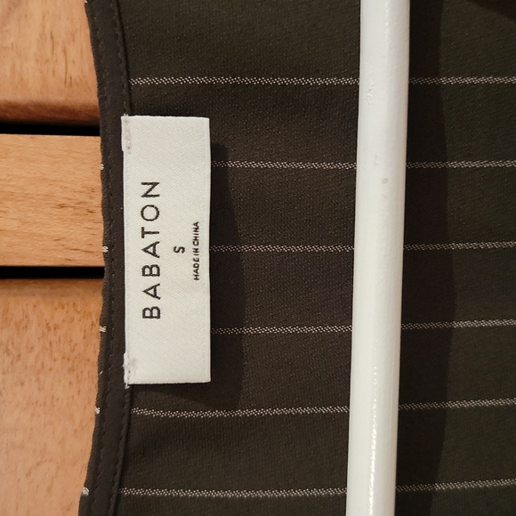 Babaton sleeveless green and cream striped crop top - Picture 2 of 8